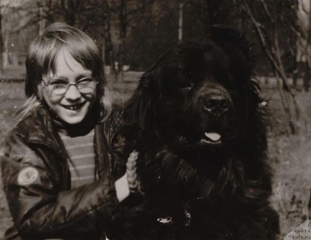 Фото: Evgeniy Nenaglyadov (Евгений Ненаглядов), ньюфаундленд Gryem Alrif Botsveyn (Грэм Алриф Ботсвейн)