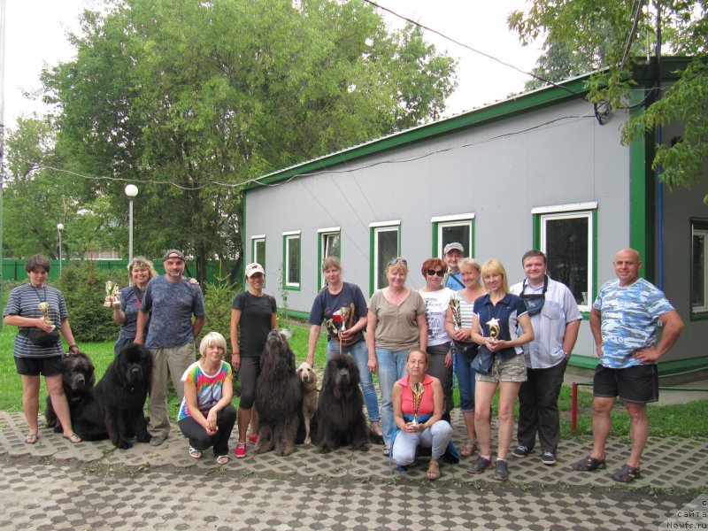 Фото: Elena Bogdanova (Елена Богданова), Aleksandra Fetisova (Александра Фетисова), Larisa Kutina (Лариса Кутина), Anna Petrushkina (Анна Петрушкина), Antonina CHigvinceva (Антонина Чигвинцева), Aleksandr Burmistrov (Александр Бурмистров)