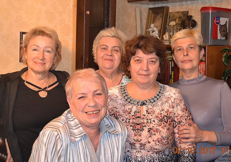 Фото: Galina Vilpo (Галина Вилпо), Elena SHmeleva (Елена Шмелева), Tat'yana CHernyavskaya (Татьяна Чернявская), Lyudmila Prohorova (Людмила Прохорова)