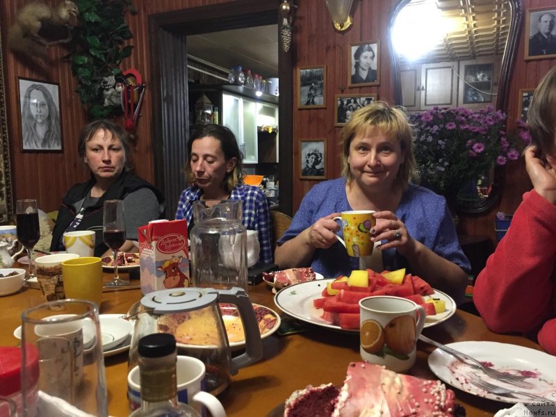 Фото: Tat'yana Grebenyuk (Татьяна Гребенюк), Oksana Volkova (Оксана Волкова), Elena Bajutina (Елена Бажутина)