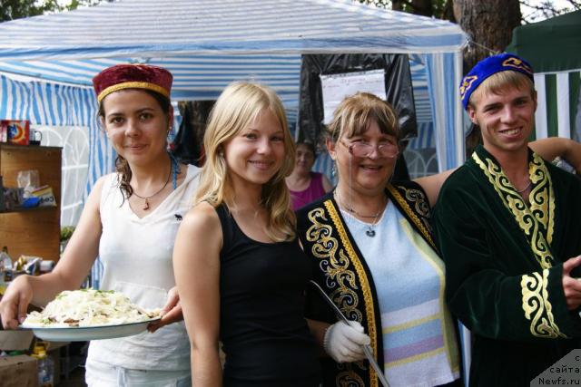 Фото: Katerinka Klassen (Катеринка Классен), YUliya Nenaglyadova (Юлия Ненаглядова), Marina Turapina (Марина Турапина), Aleksandr Fayzulin (Александр Файзулин)