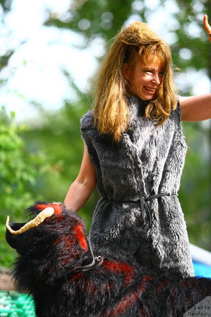 Фото: ньюфаундленд Roskosh' Zolotaya (Роскошь Золотая), Valentina Stepanova (Валентина Степанова)